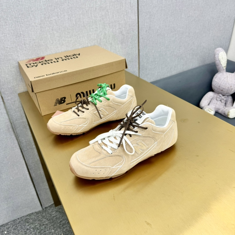 Miu Miu Casual Shoes